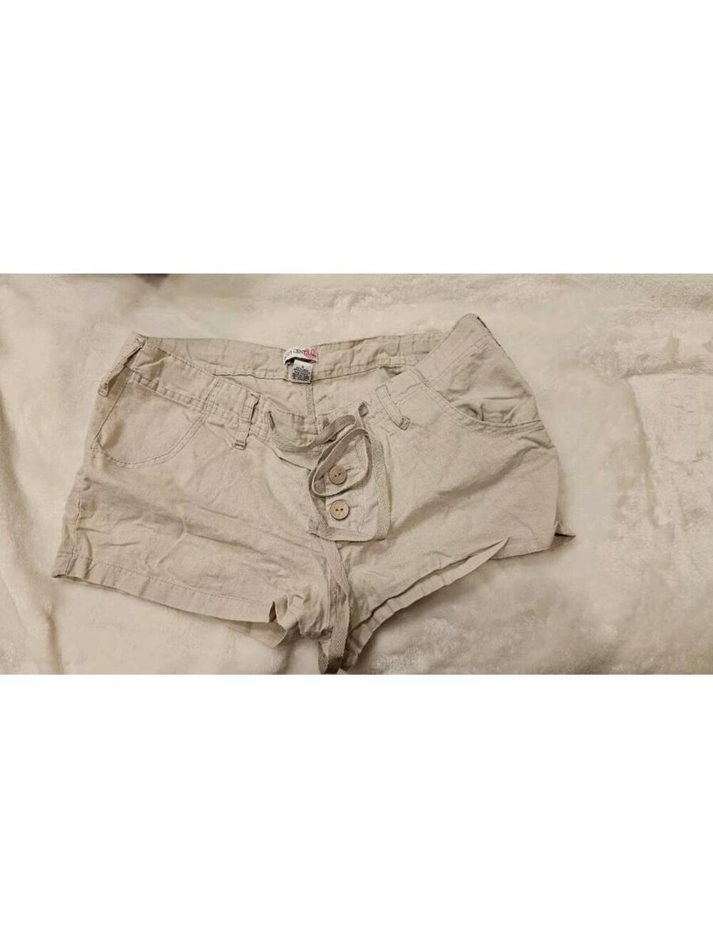 Body Central Khaki SHORTS MID- RISE SIZE L